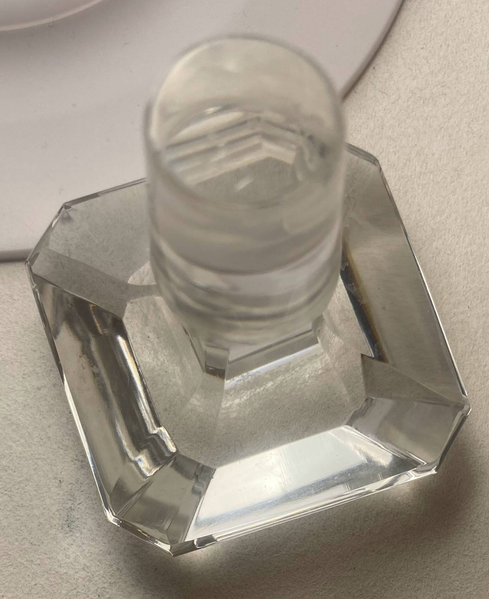 Portable Art Deco liquor cabinet in mahogany & metal with 3 Baccarat crystal bottles.