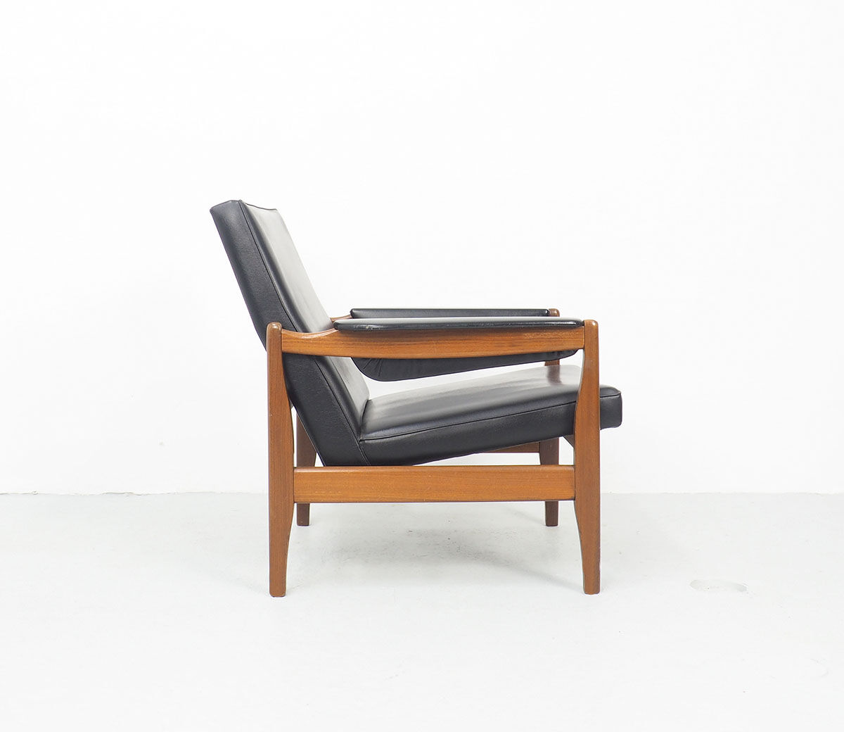 Vintage Teak Lounge Chair, 1960s