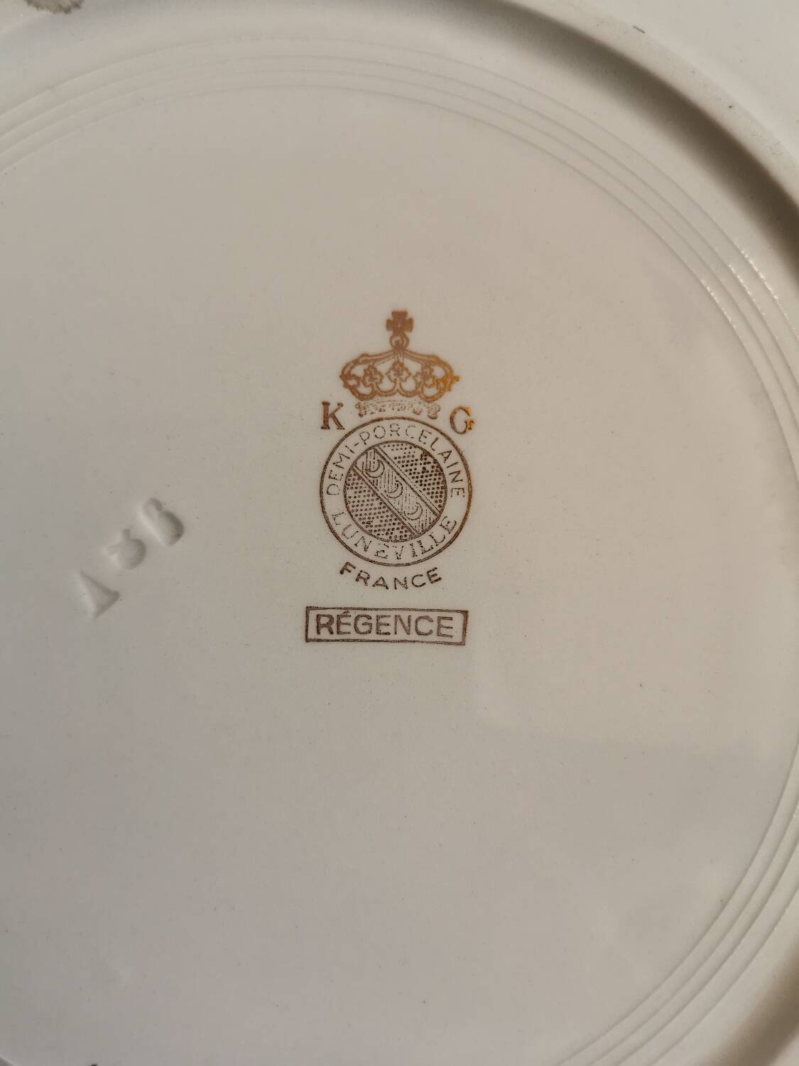 Vintage round dish K&G Lunéville, Regency