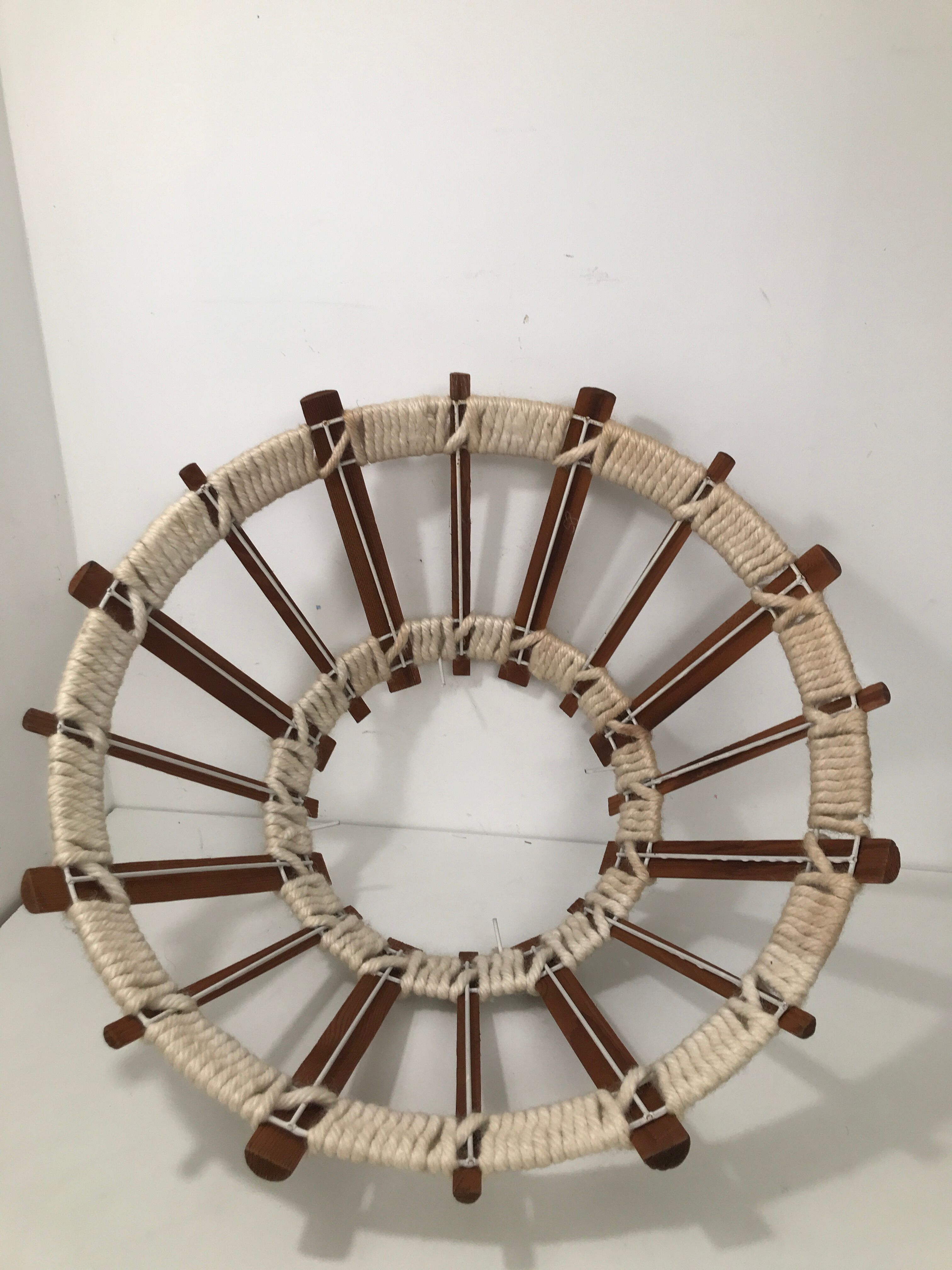 Hanging lamp in linen wood and wool