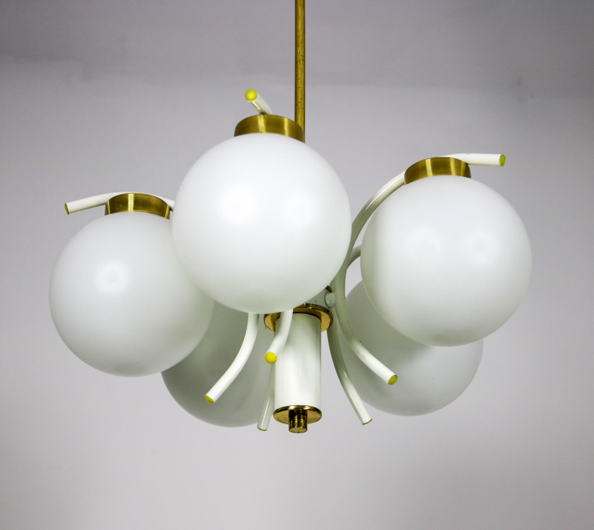 Lustre en laiton à 5 bras du milieu du siècle
