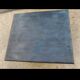 Table basse en chêne Shou Sugi Ban et piètement en étoile en aluminium