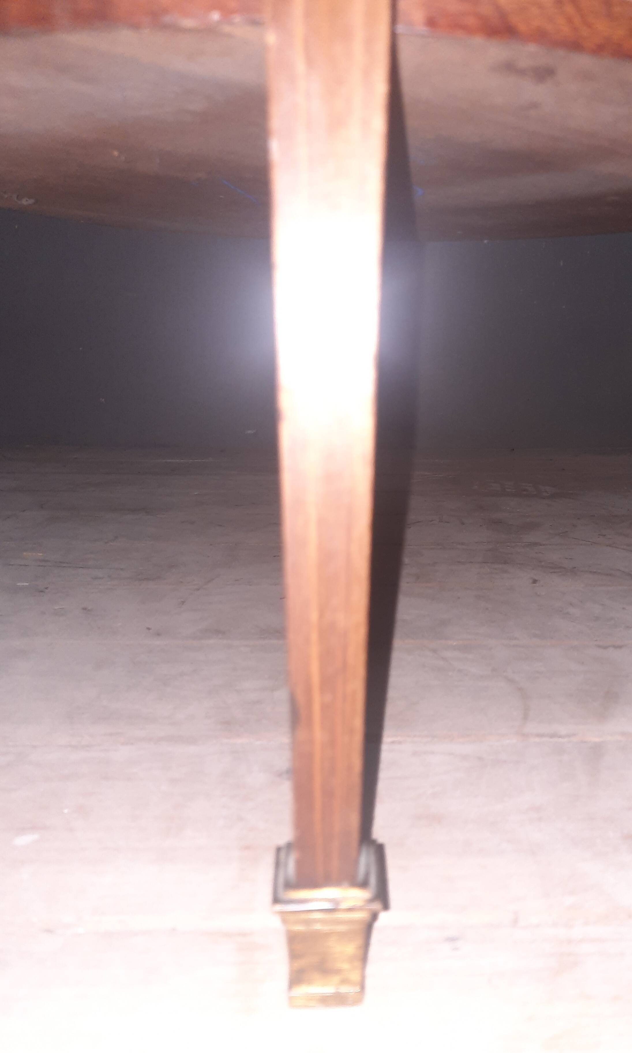 Round marquetry pedestal table with 2 shelves