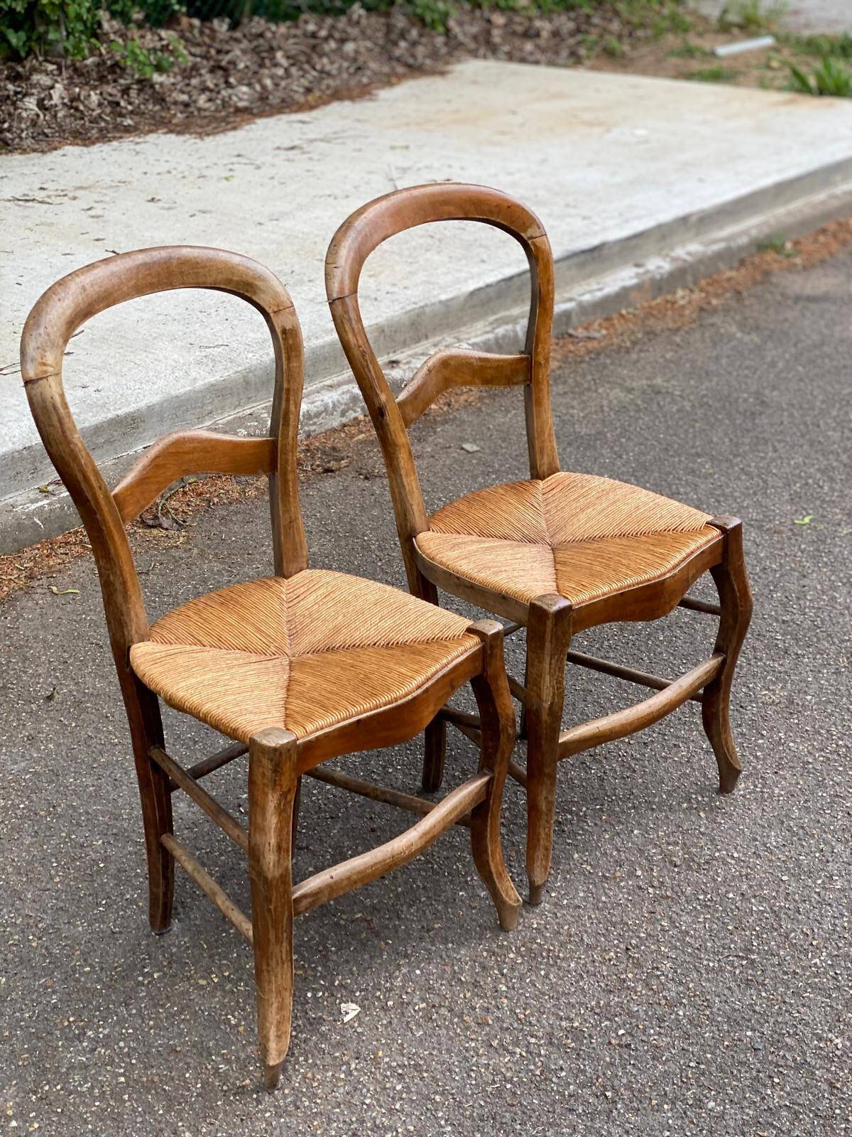 2 Louis Philippe chairs, solid curved wood and straw
