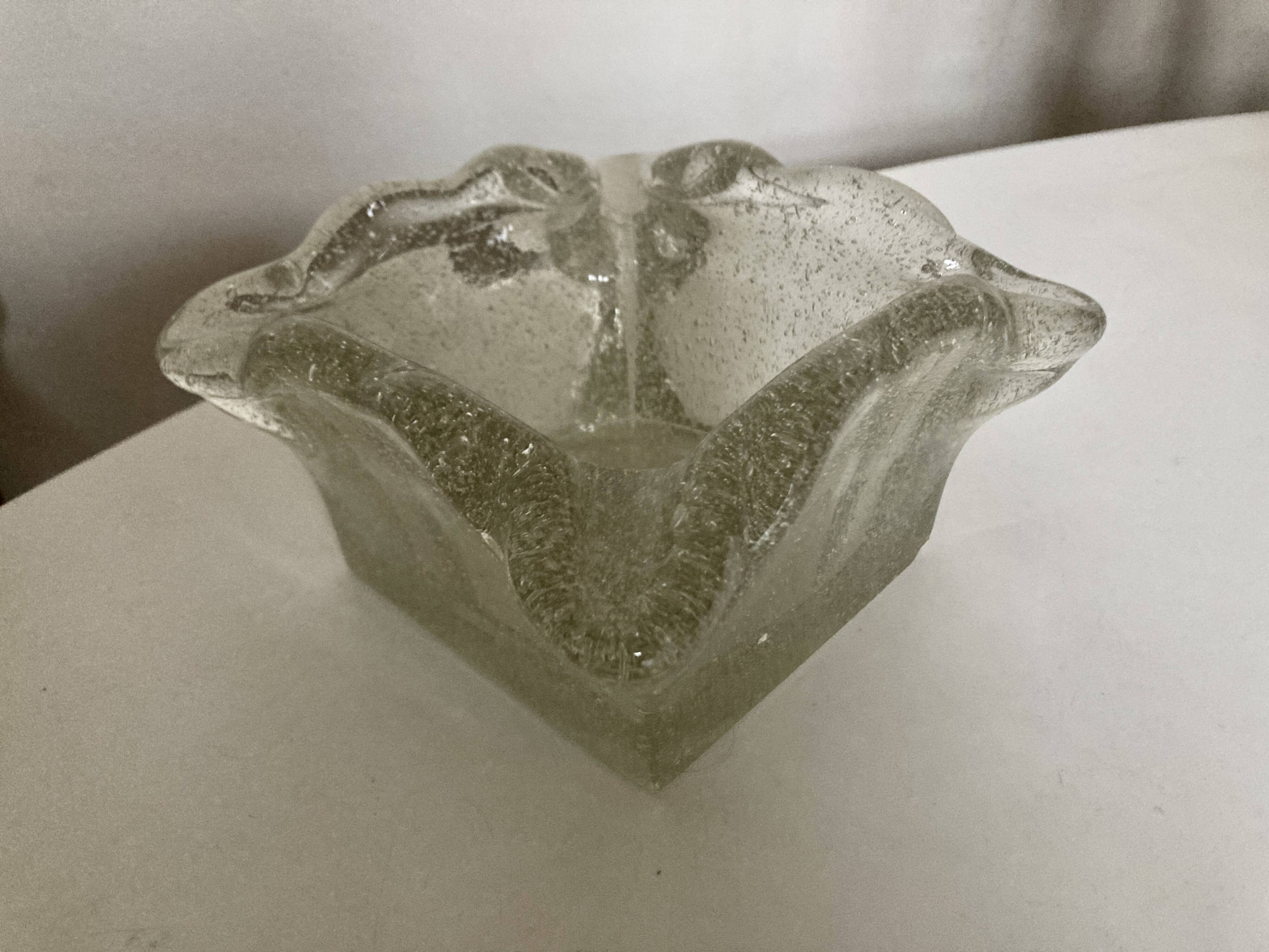 Cendrier massif ondulé mid century en verre bullé 1960 design italien
