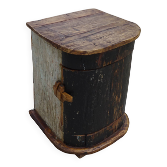 Small buffet in solid teak