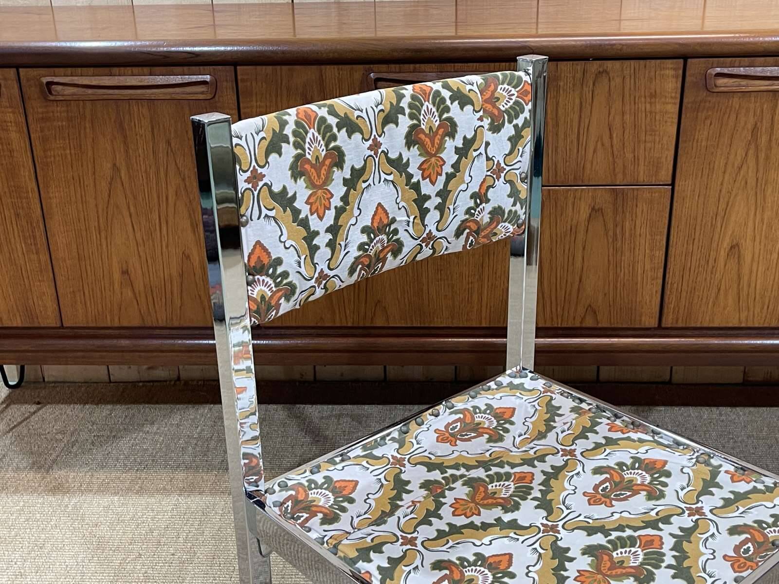 Chaise chromée des années 70