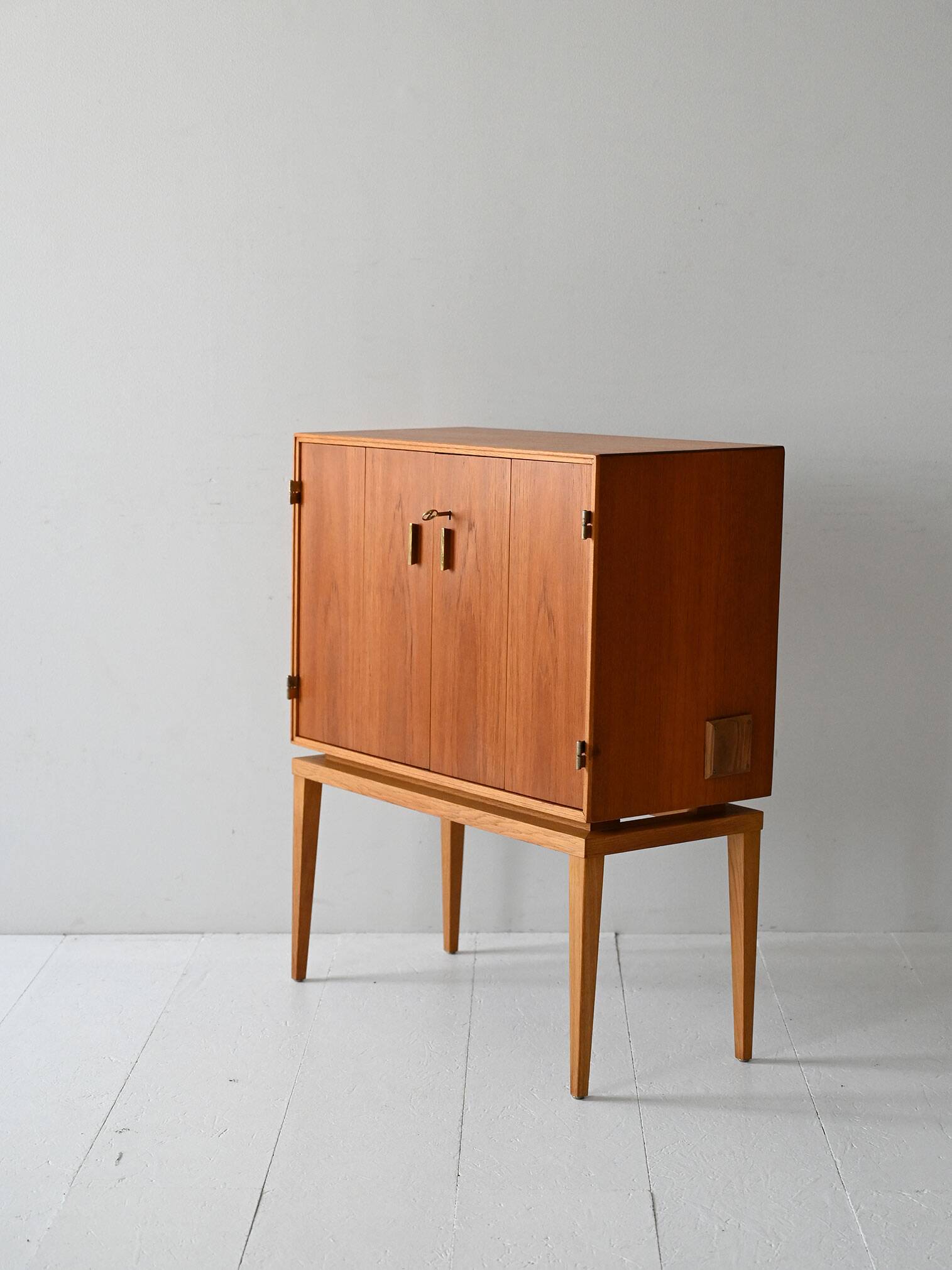 Meuble bar scandinave vintage en teck, années 1950