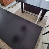 Extendable table in solid cherry wood of France