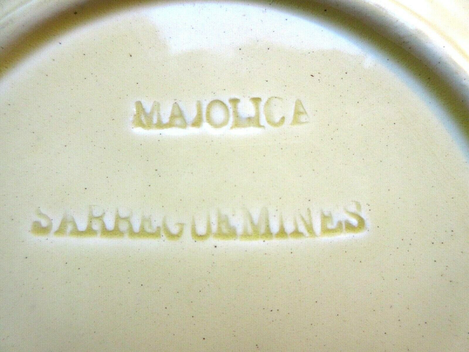 Art Nouveau plate, Majolica Sarreguemines: Vine leaves and grapes