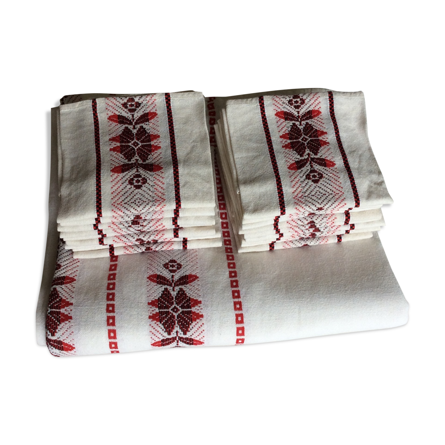 Rectangular tablecloth and its 18 towels - vintage Basque linen