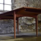 Table Scandinave