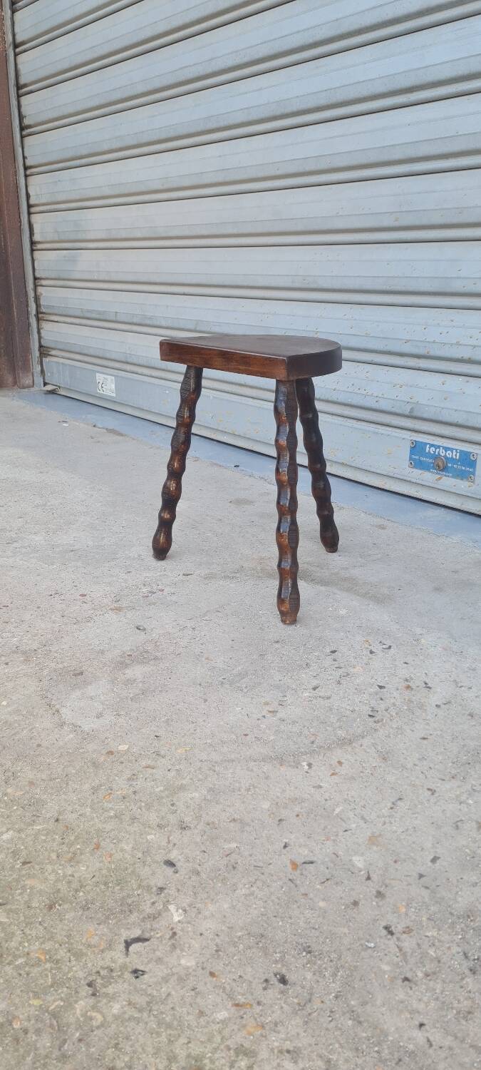 Tripod stool