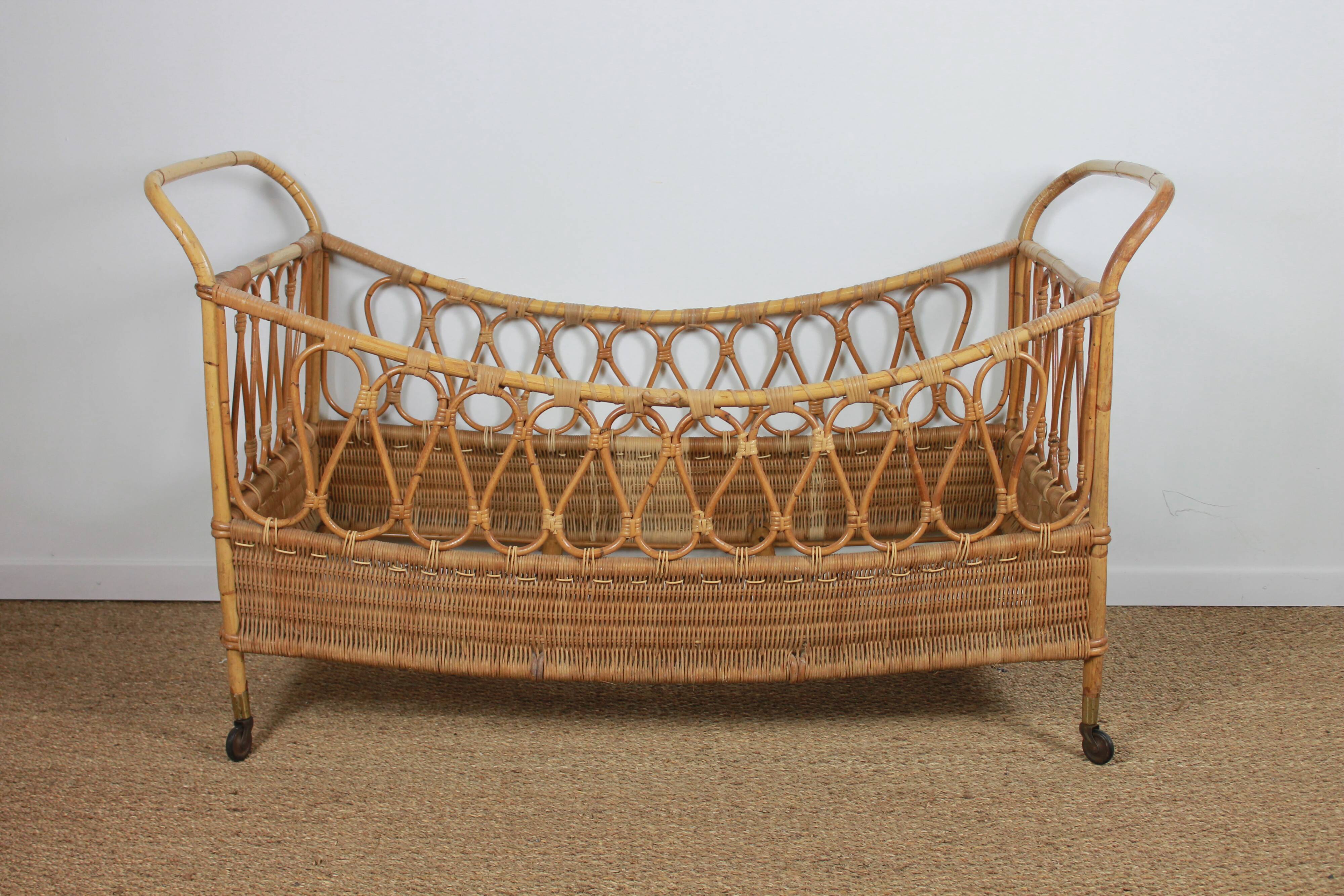 Rattan bed