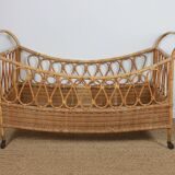 Rattan bed