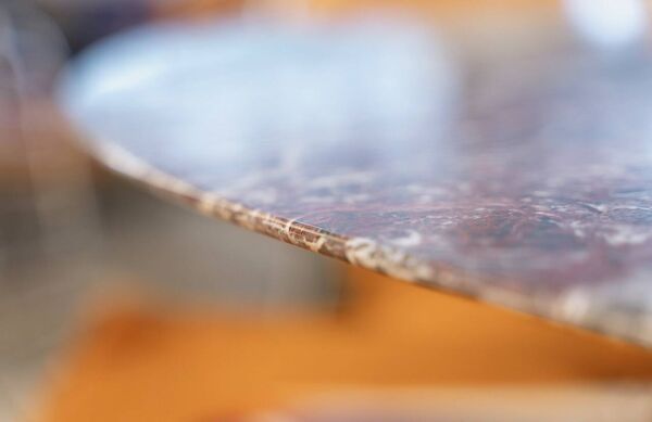 KNOLL éditions & PLATNER , table rondeØ 180 cm marbre Rouge Rubis