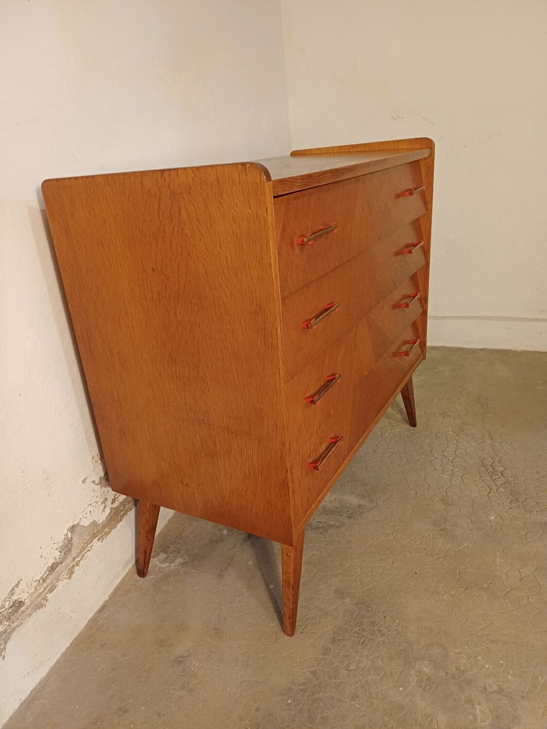 Vintage chest of drawers