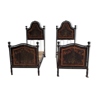 Pair of 19th century Italian beds