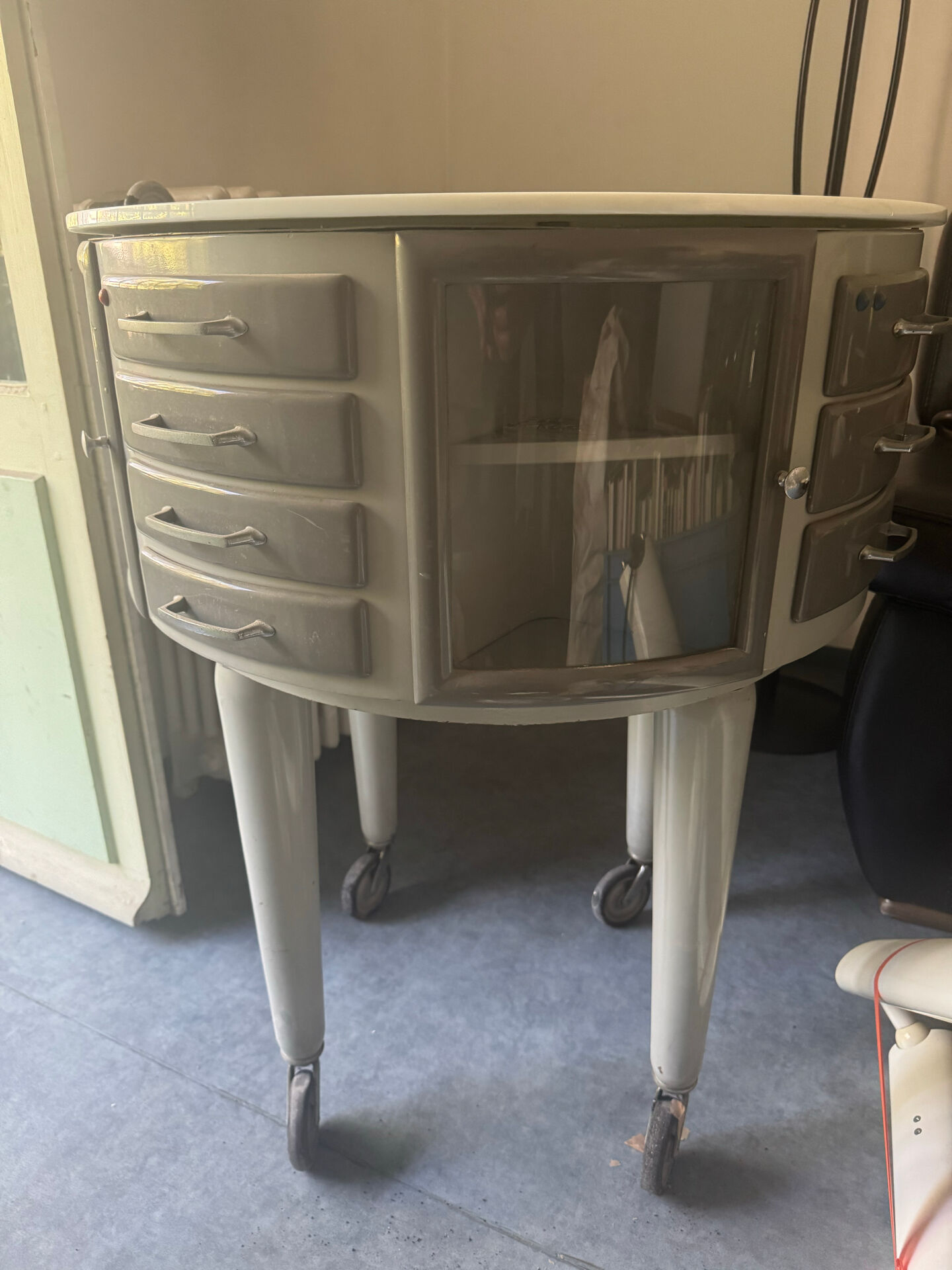 Meuble de Dentiste Girator Vintage par Leon Martin, 1950s