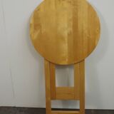Suzy Folding table
