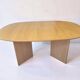 Table à manger danoise extensible en bois massif clair avec pieds en V