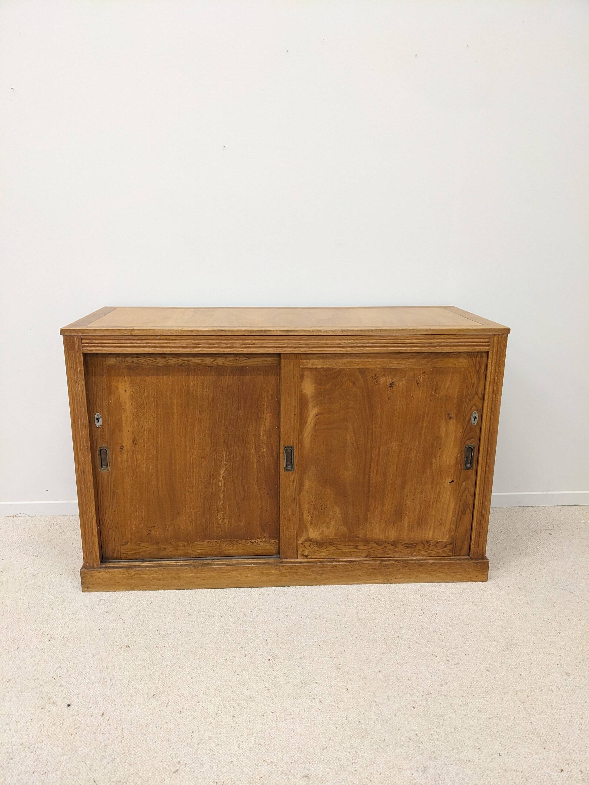 Vintage sliding door counter
