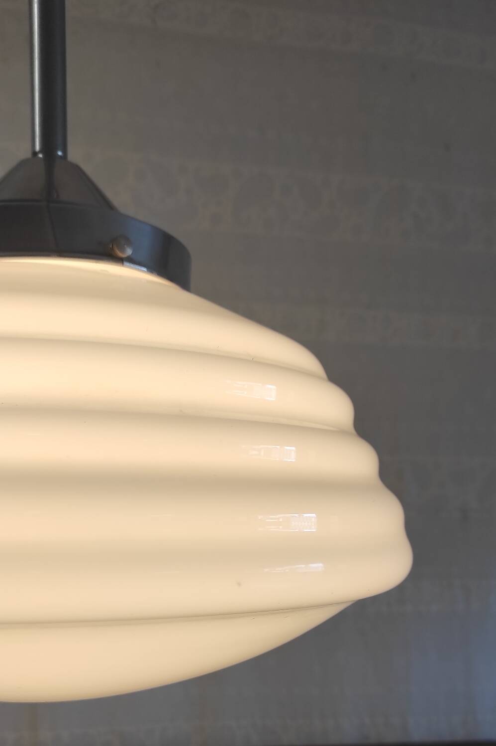 Bauhaus pendant light in chrome metal and opaline globe - 1950s