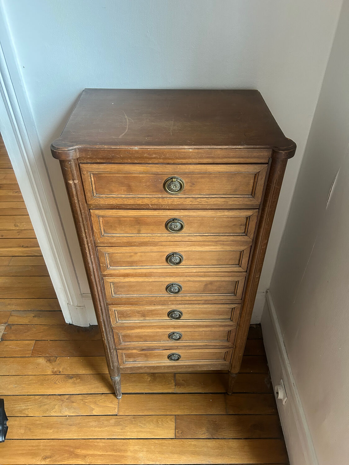 Louis XVI style chest of drawers – 7 drawers – solid wood and brass