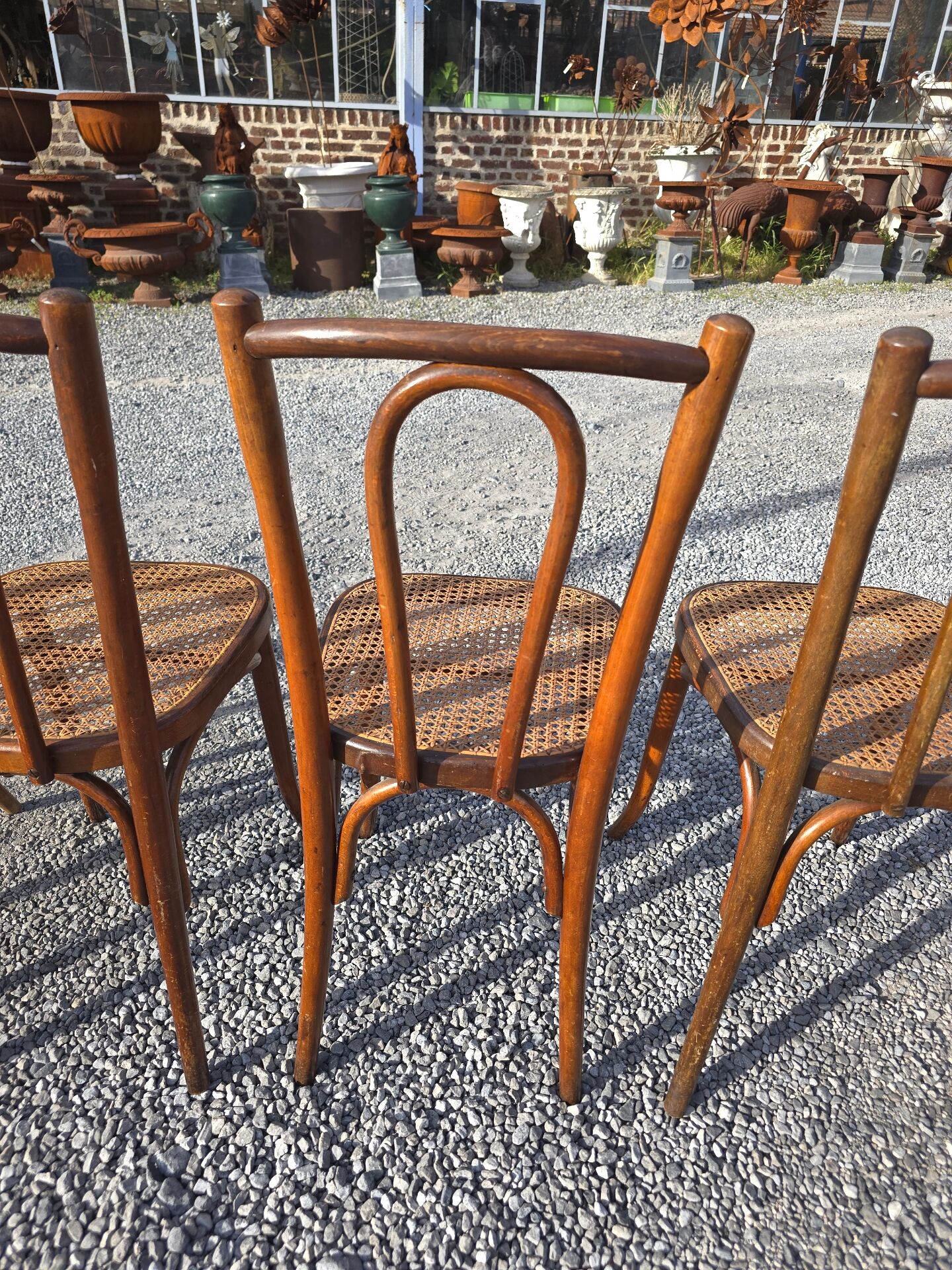 4 chaises de bistrot en bois courbé et cannage