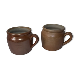 Set of 2 small sandstone pots with sean