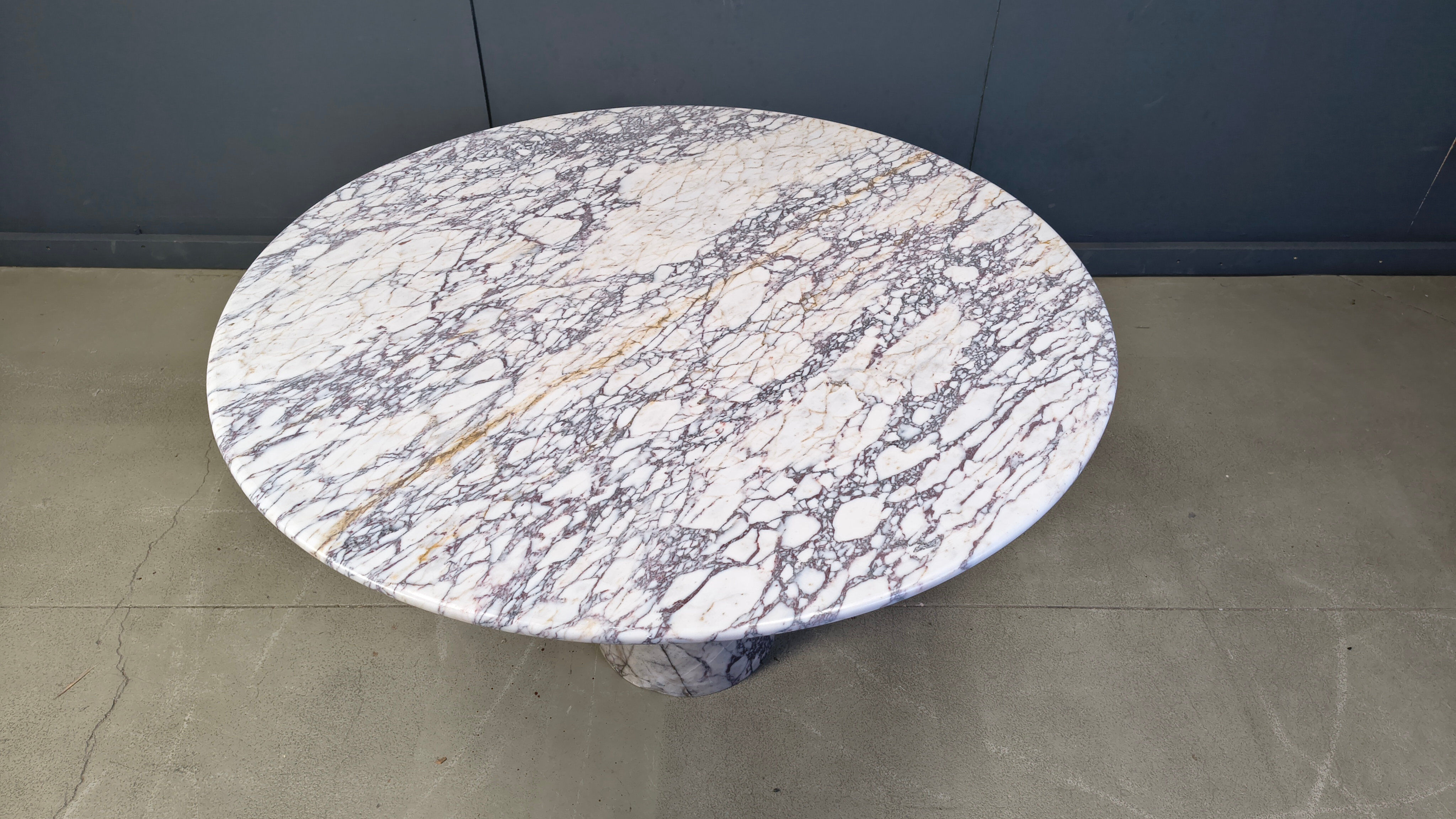 Vintage round marble dining table, 1970s