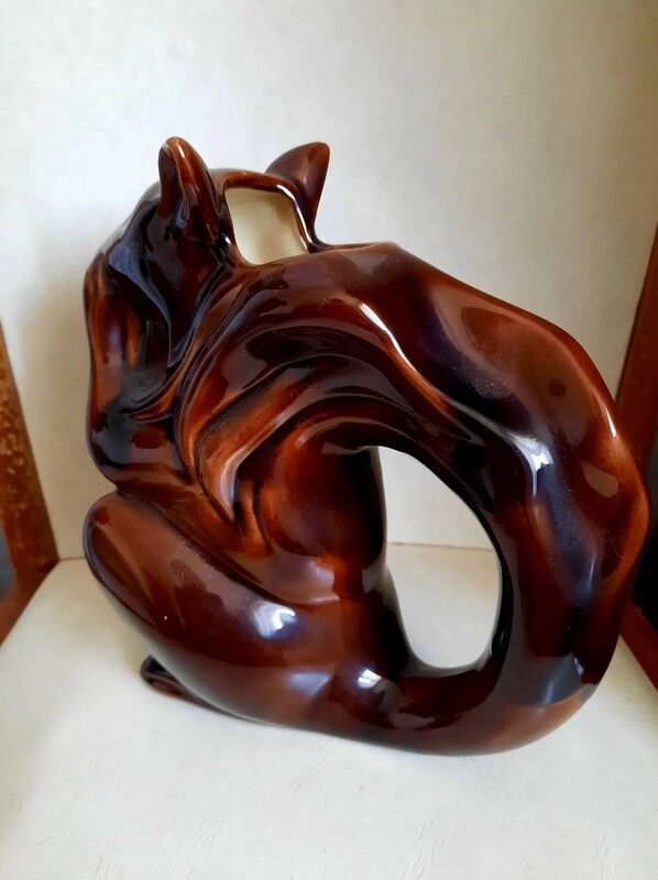 Very vintage squirrel-shaped decanter