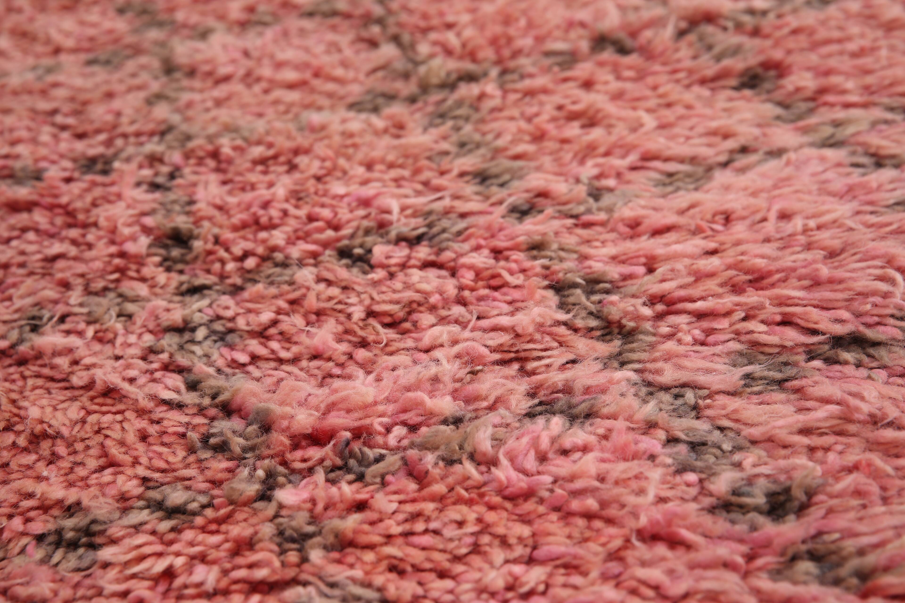 Pink Vintage Moroccan Rug 204 x 340 cm - Berber Wool Rug - Handmade Rug Boh