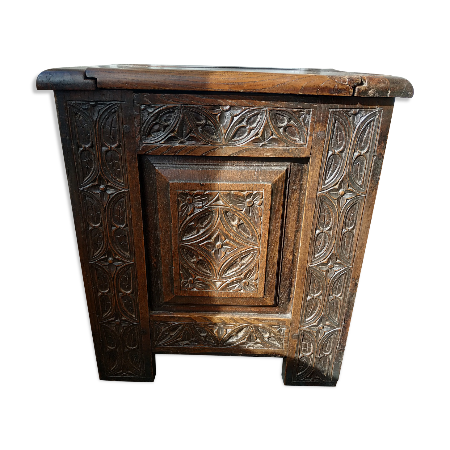 Oak chest