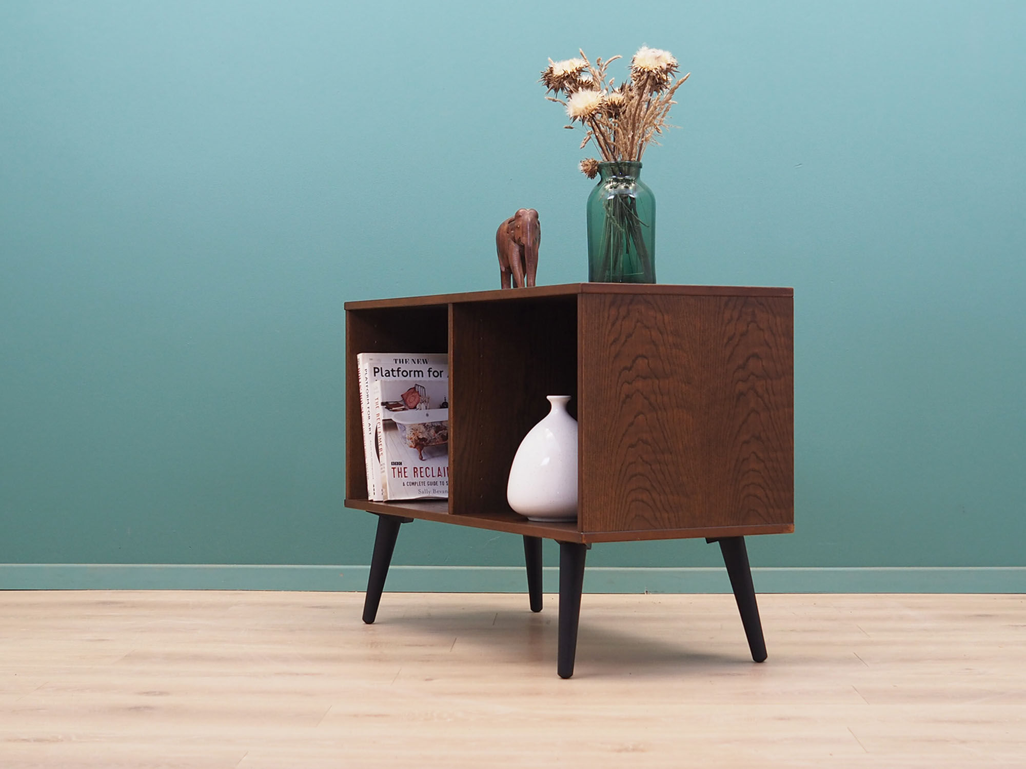 Oak bookcase, Danish design, 1970s, production: Denka