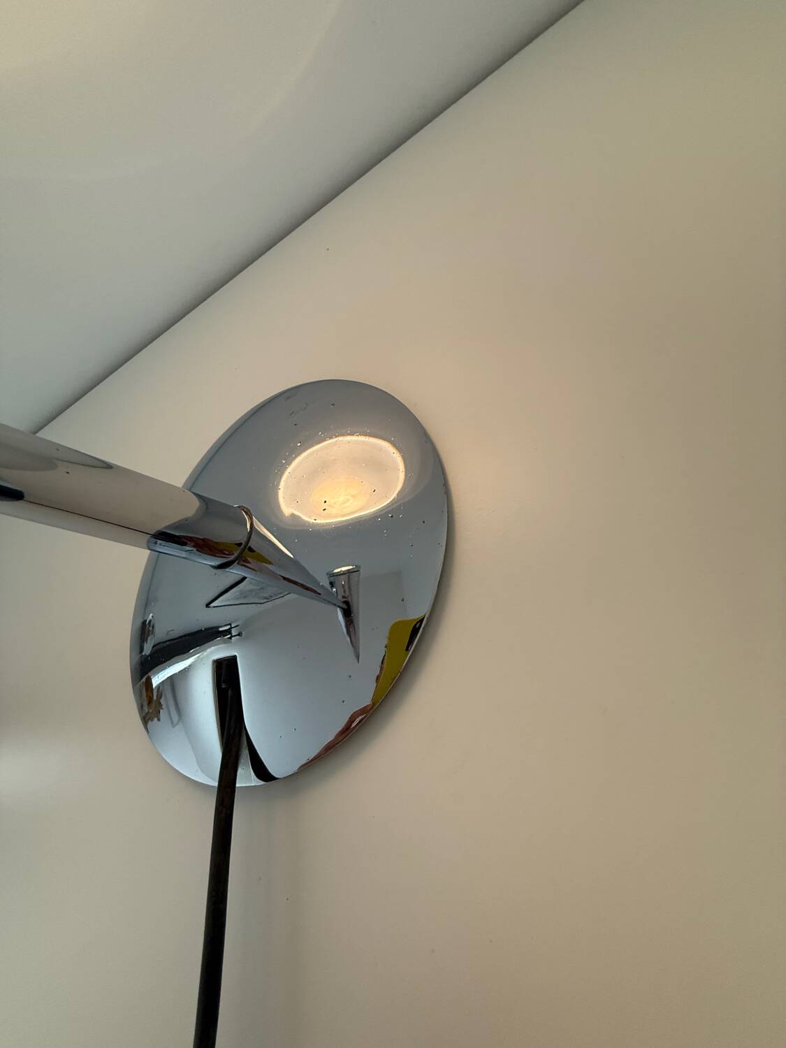 Ara table lamp, designer Philippe Starck, Prod. Flos Italy 1988.