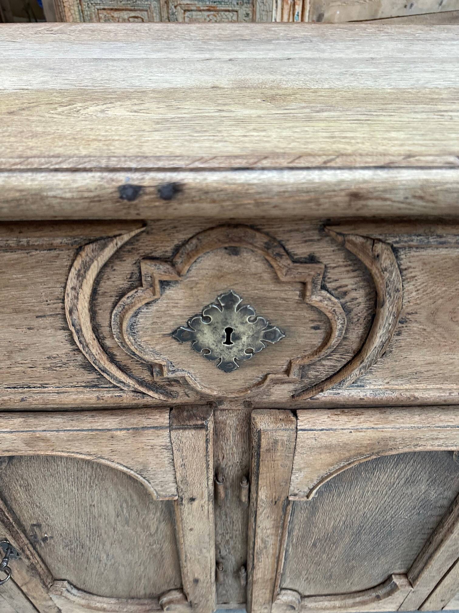 Atypical 19th century oak sideboard