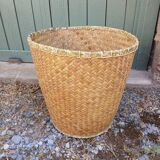 Woven straw basket