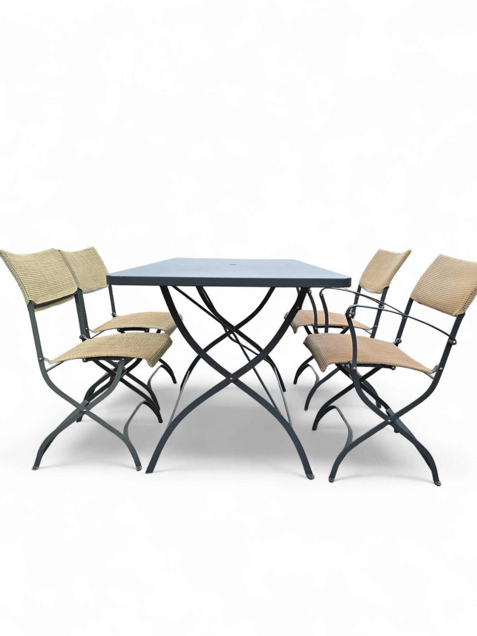 Ensemble table et chaises d'extérieur