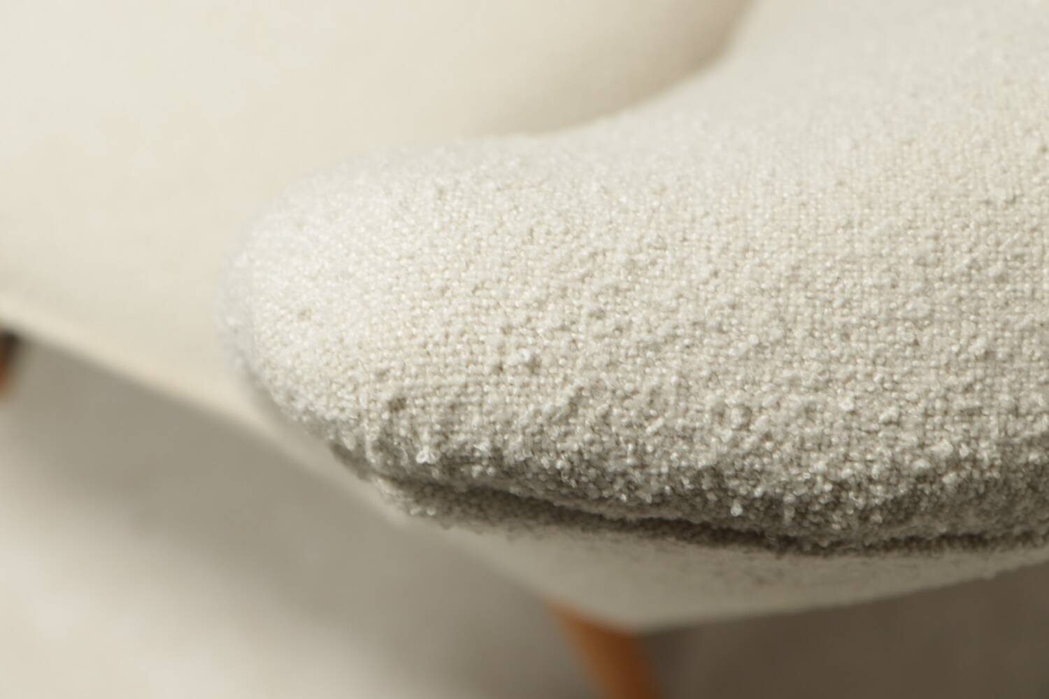 Vintage cocktail chair beige boucle expo 58