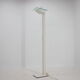 Lampadaire en métal blanc moderniste par Hartmut Engel pour Zumtobel, années 1980.