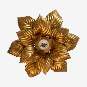 Vintage golden metal flower wall lamp