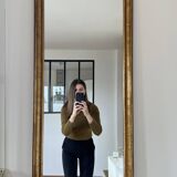 Elongated golden mirror