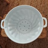 Porcelain drainer