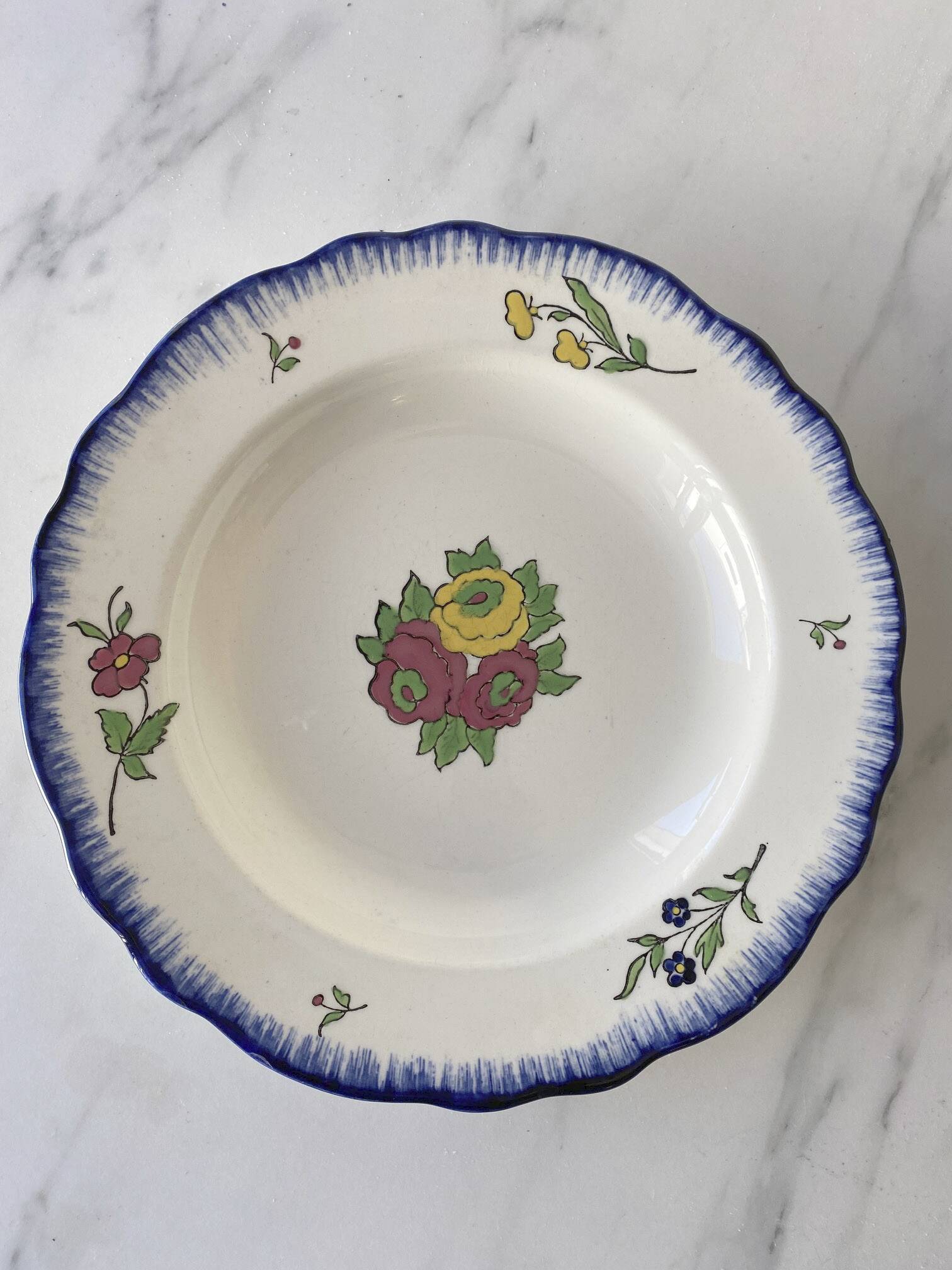 4 iron earth flat plates Salins floral decoration perfect condition