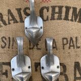 3 cast aluminum hooks