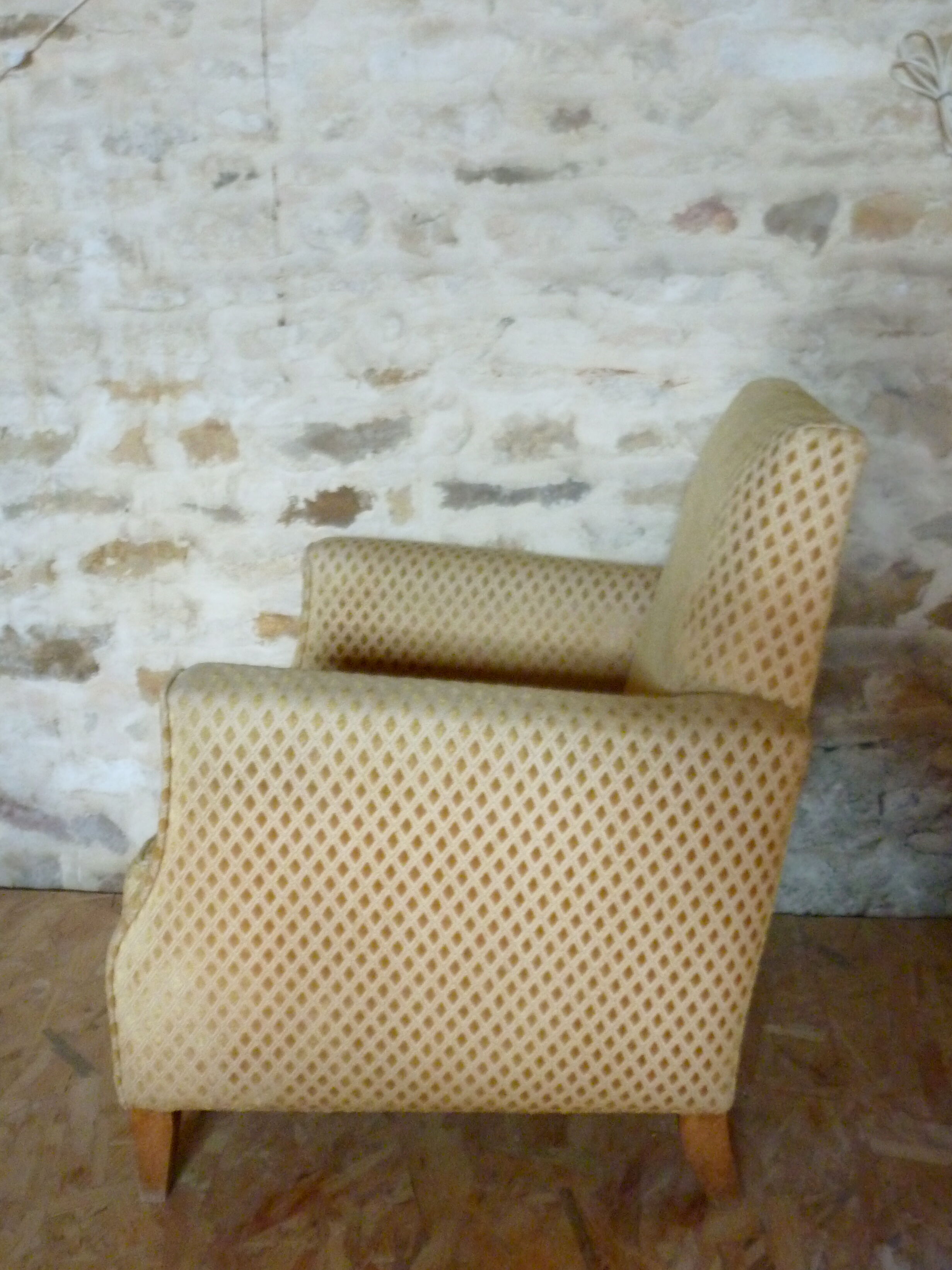 Fauteuil en velours viel or art déco années 40