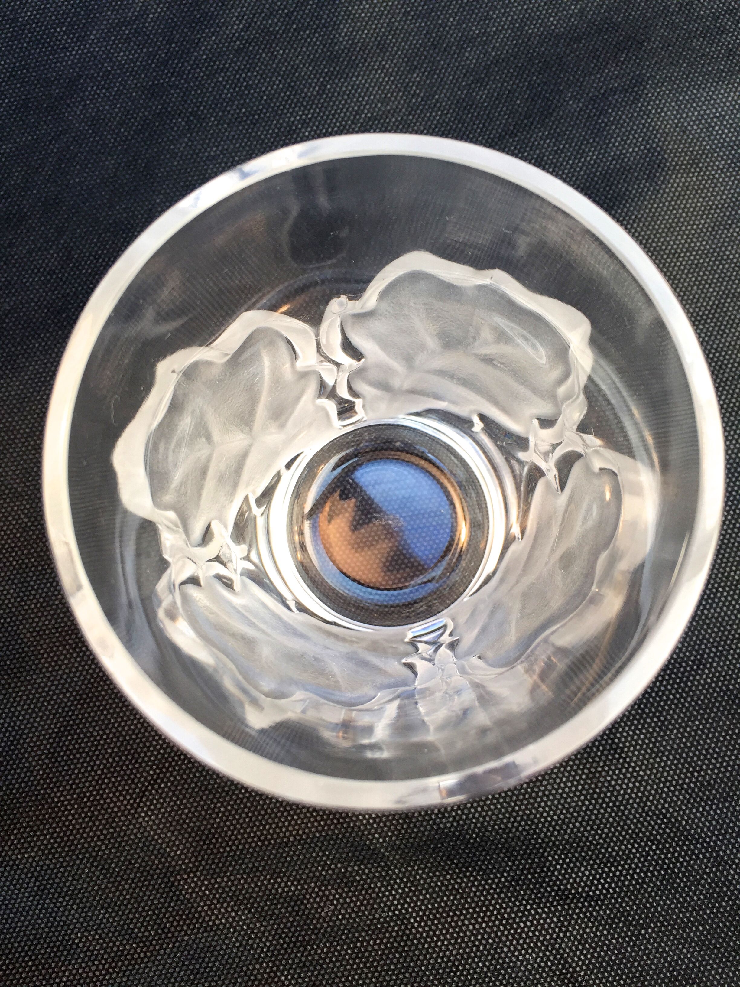 Lalique collection small vase crystal pattern art nouveau chene leaves