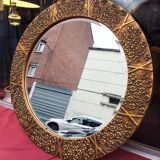 Golden stuck round mirror