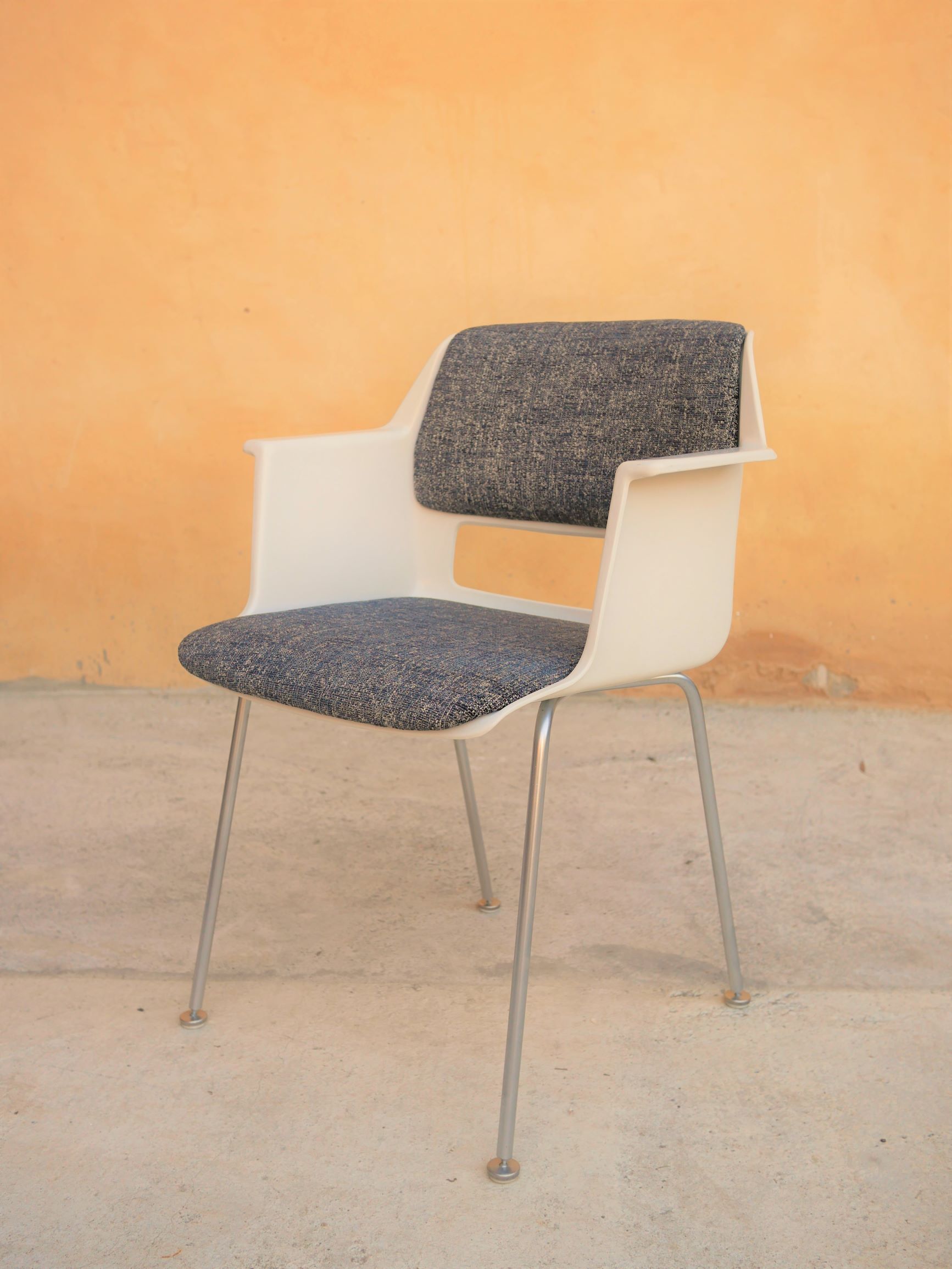 Vintage chair by A. R. Cordemeyer for Gispen Editions
